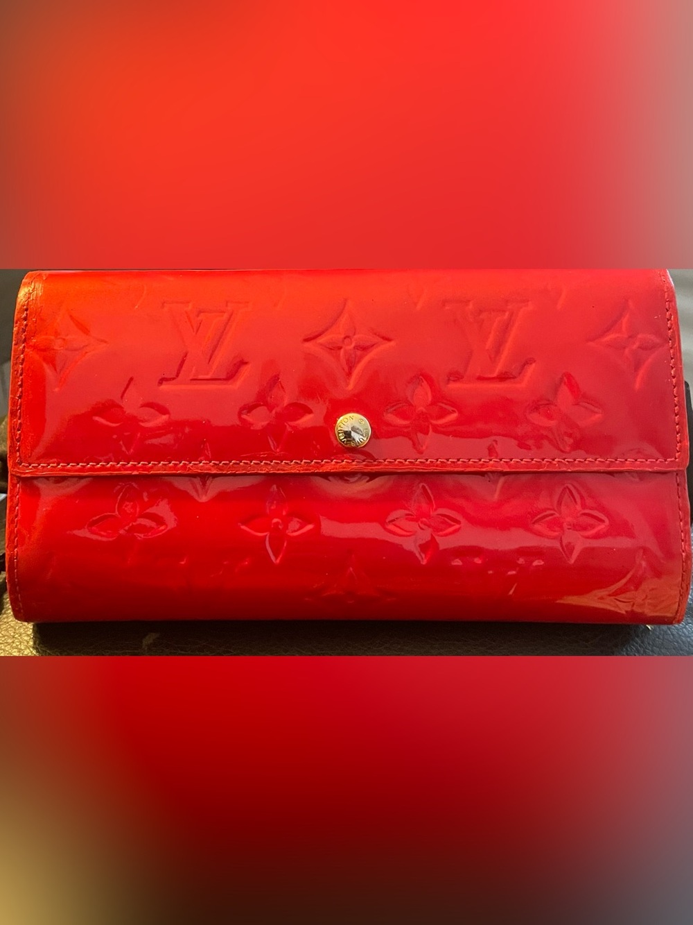 Louis Vuitton Vernis Patent Monogram Wallet in Bright Red